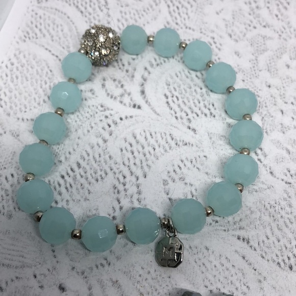 Bundle lot 3 crystal and art glass stackable layer stretch boho bracelets. - Picture 4 of 4